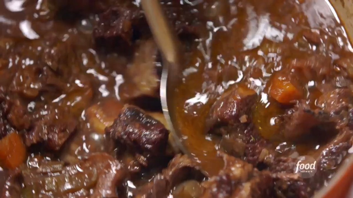 Cozy season calls for short ribs! 🍂 Plus, Ina Garten uses her secret weapon ingredient for extra flavor. Stream on HBO Max for more #BarefootContessa: Get the recipe: