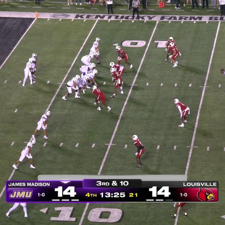 Louisville with the fumble recovery TD 😤