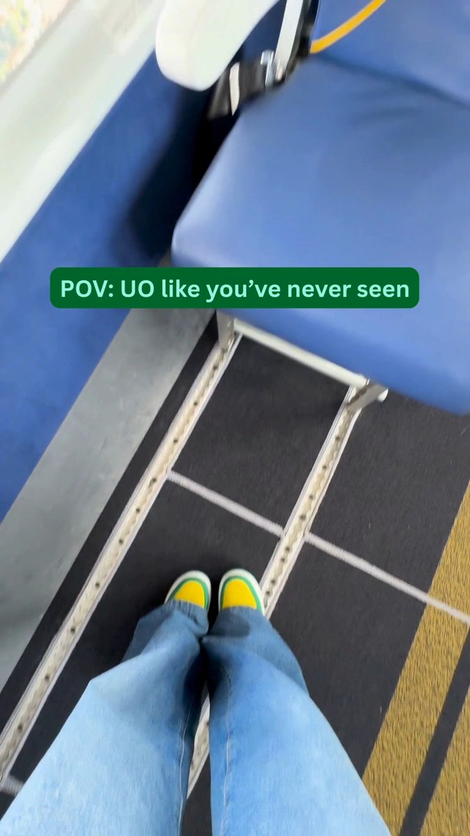 UO, but from the Goodyear blimp 💚💛