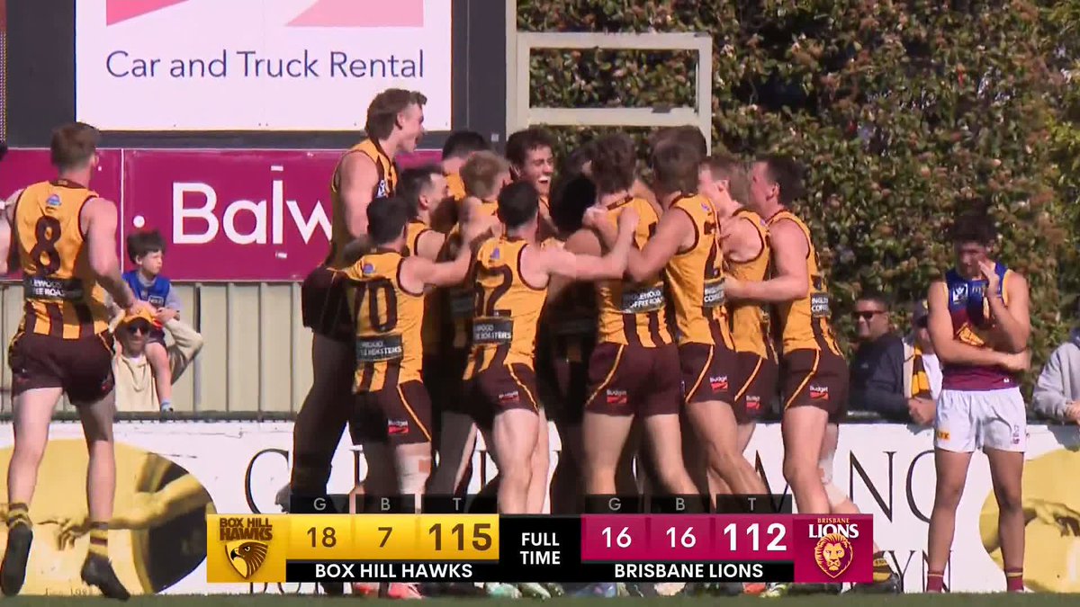 On the siren, Bodie Ryan kicks for goal with Box Hill down by three points... And slots it to put his team through to the VFL prelim!