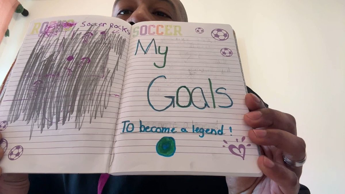 Olivia Smith's father shows us her journal from when she was a kid! 🥹⚽️