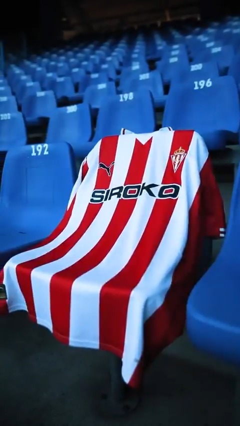 🔴⚪ Los nuesos colores n'A Coruña. #DéporRealSporting