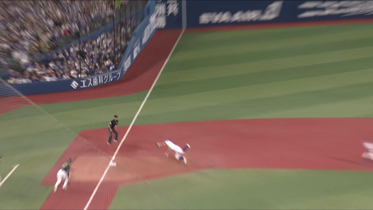【朗報】 筒香のサード守備、覚醒する #baystars