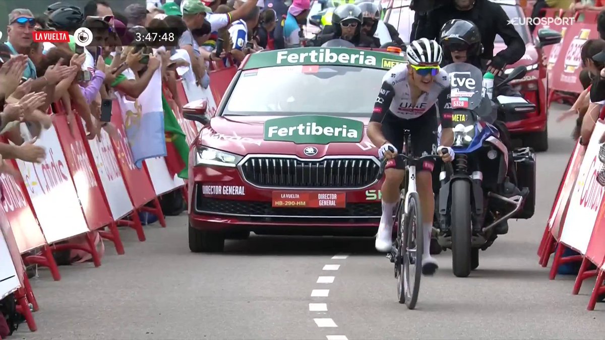 ¡HONOR Y GLORIA PARA MARC SOLER! 🇪🇸 El corredor español reina en La Farrapona y firma el séptimo triunfo en 14 etapas para el UAE. Vingegaard suma 2'' de bonificación ante Almeida en meta. 📺🚴♂️ Lo has visto en Eurosport.es y HBO Max España. #LaVuelta25