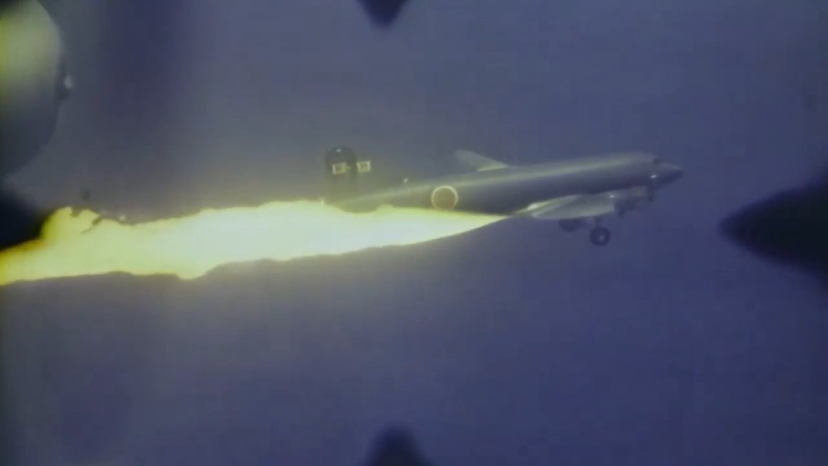 Footage from 1944 of a Japanese L2D Tabby transport aircraft in flames after being shot down by a Navy PB4Y, B-24 variant. First time running across a non-fighter Gun Cam kill in the archives (and in color).👀