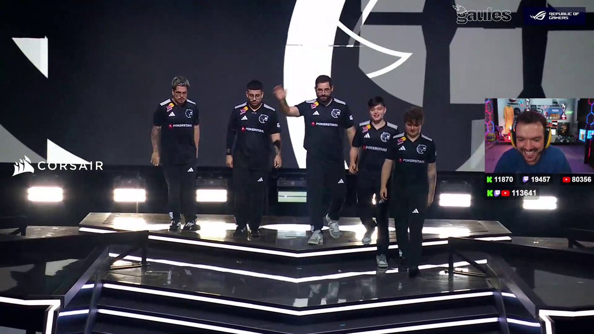 É HORA DO SHOW EM LONDRES! #FURIACS no palco da OVO Arena Wembley para a disputa da SEMIFINAL da #BLASTPremier Open Londres 2025! 🇬🇧🏟️ #DIADEFURIA