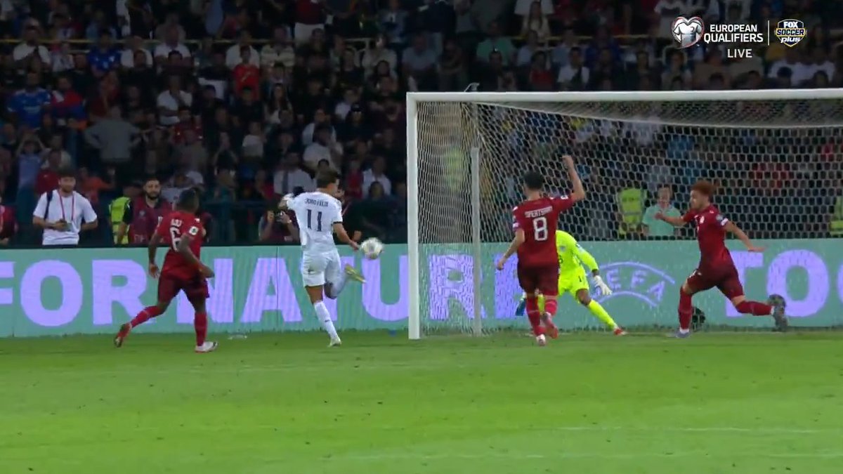 João Félix flicks this one in to secure his second of the match for Portugal 🇵🇹