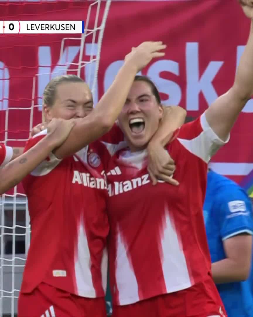 🇨🇦 VANESSA GILLES' FIRST GOAL FOR BAYERN BREAKS THE DEADLOCK AGAINST LEVERKUSEN 🔓 Watch the Frauen Bundesliga live for free on #DieLiga