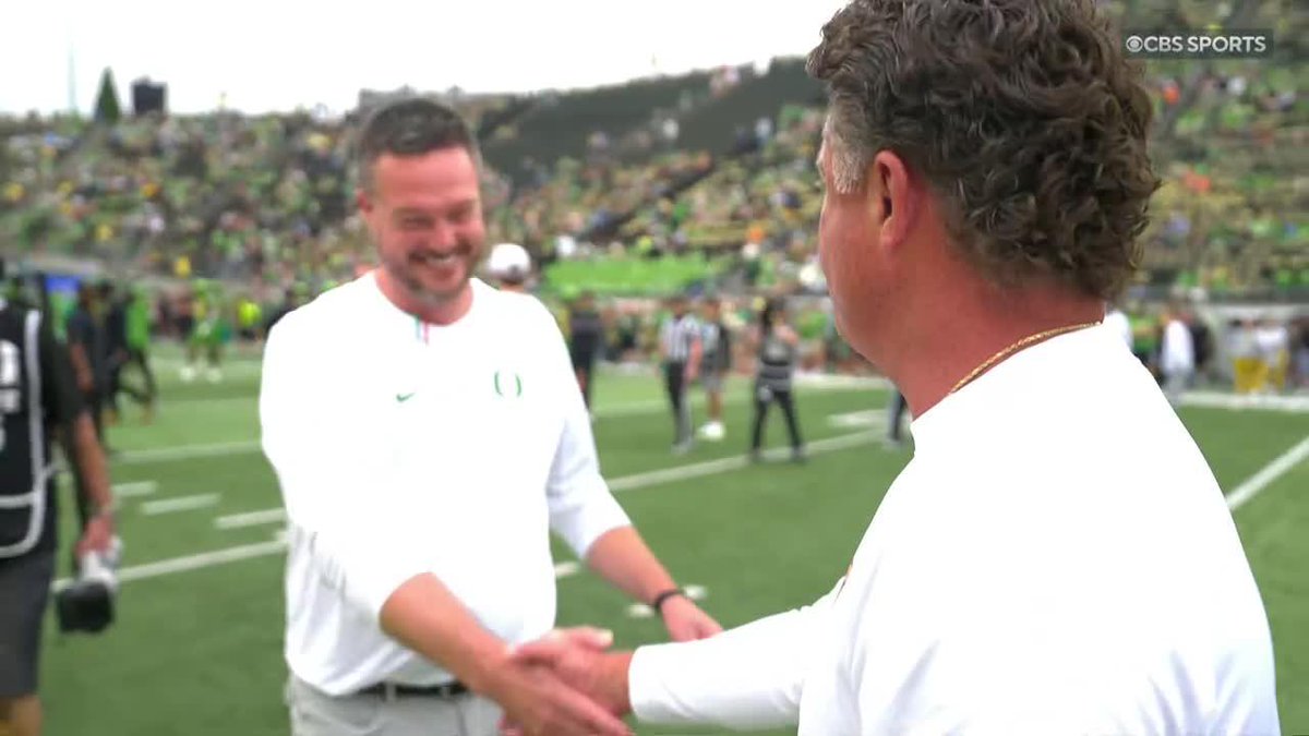 All love between Mike Gundy and Dan Lanning before this one 🤝 Jenny Dell has more on the war of words between the two coaches earlier this week