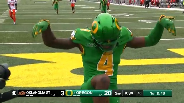 Dante Moore DOT to Malik Benson 🎯 Oregon Football extends their lead 👏 📺 CBS