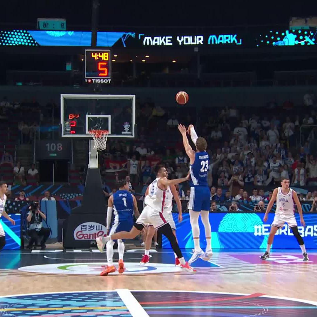 Lauri Markkanen with what is unquestionably the best moment of his career so far. He led Finland with 29 points in a shocking upset over Nikola Jokic and Serbia in elimination play at EuroBasket. Biggest win of his career by far.