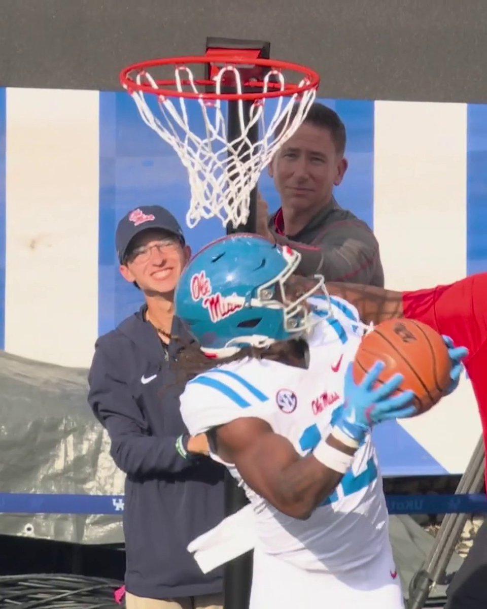 GET THE TD ☑️ NAIL THE SLAM DUNK ☑️ Ole Miss Football