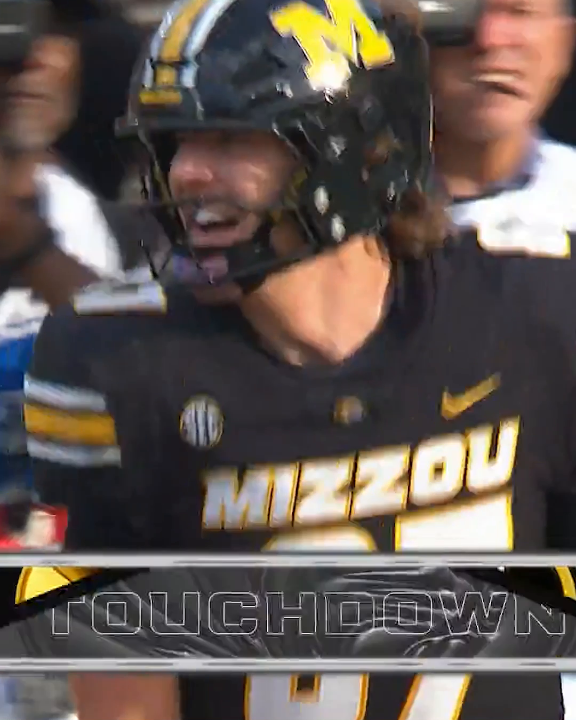 BEAU PRIBULA ON 4TH AND 1 🔥🔥 Mizzou Football TAKES A 35-31 LEAD WITH 4 MINUTES TO GO 🐯
