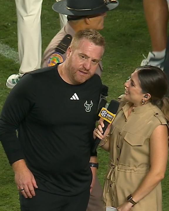 "This ain't the same old South Florida, my brother." USF coach Alex Golesh pays homage to Amir Abdur-Rahim after upsetting No. 13 Florida in the Swamp ❤️