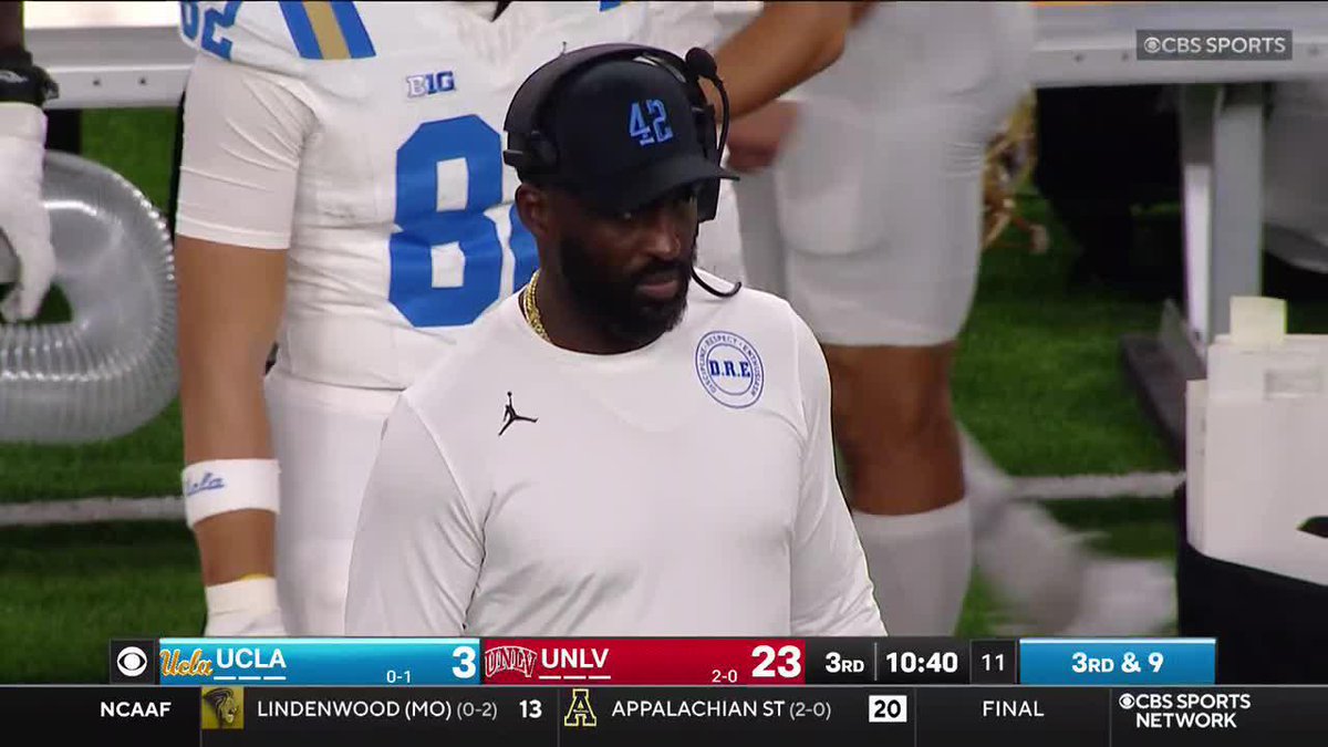 Nico Iamaleava with a throw on the money 💸 UCLA Football