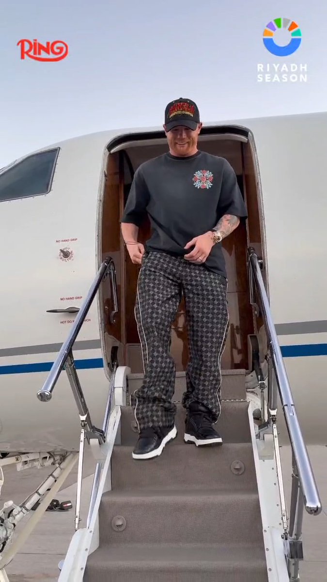 Canelo Alvarez has officially landed in Las Vegas ahead of his showdown with Terence Crawford ✈️ #CaneloCrawford live on Netflix l #RiyadhSeasonCard | موسم الرياض | Riyadh Season | Sept 13th 🥊