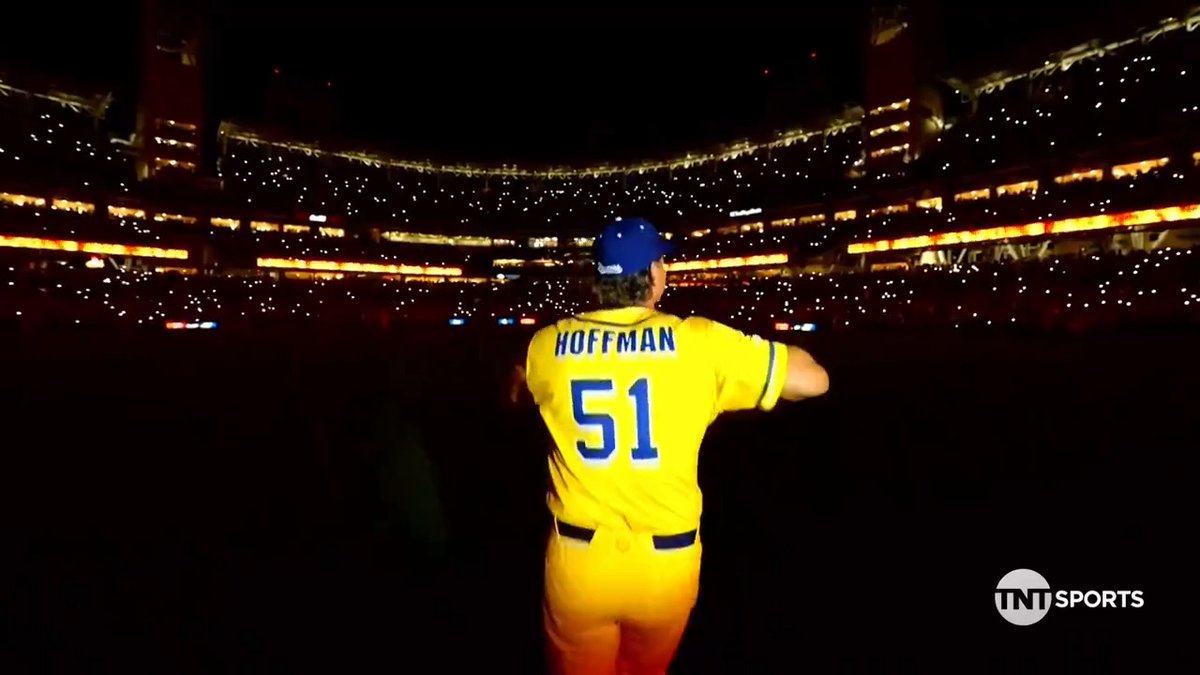 Bananas brought out Trevor Hoffman for Game 2 in San Diego 🤯 📺: truTV &amp; hbo max fka