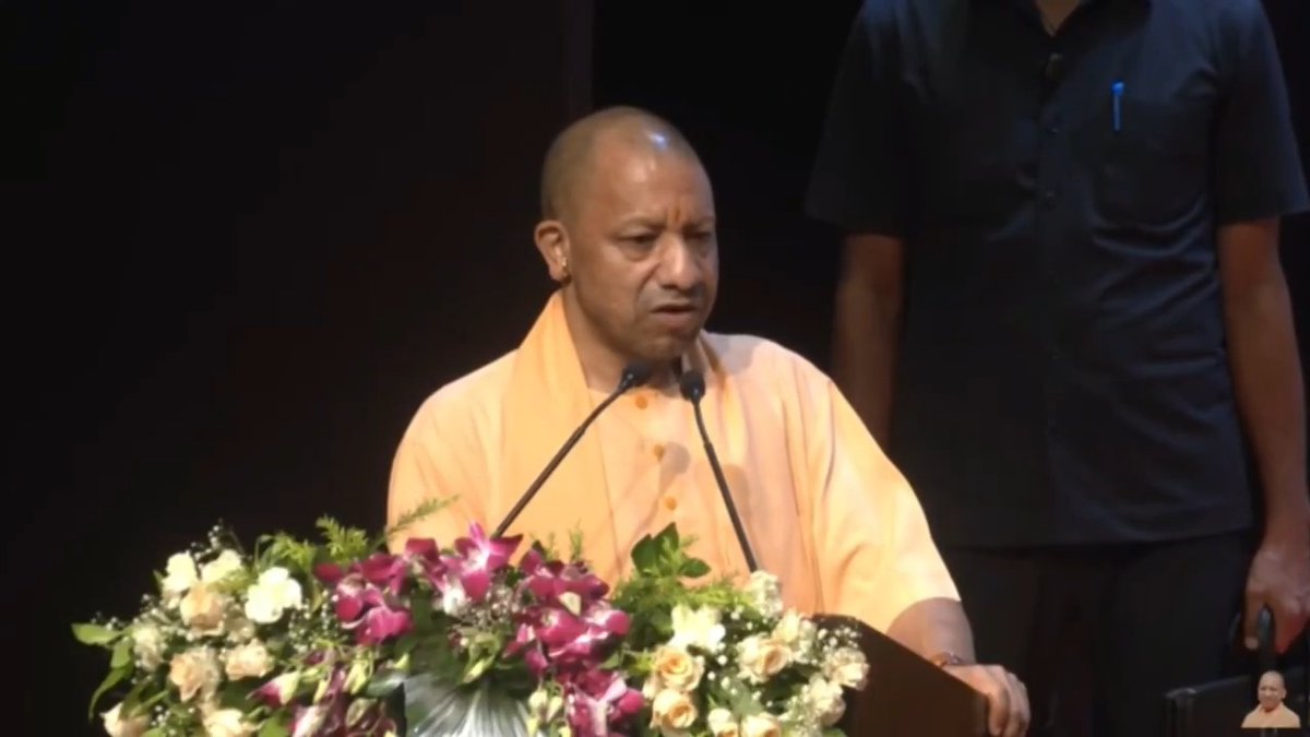 25 लाख नौजवानों के लिए हमें अलग-अलग सेक्टर में नौकरी की व्यवस्था करनी है... और मैं मानता हूं कि उत्तर प्रदेश इसे दे सकता है...