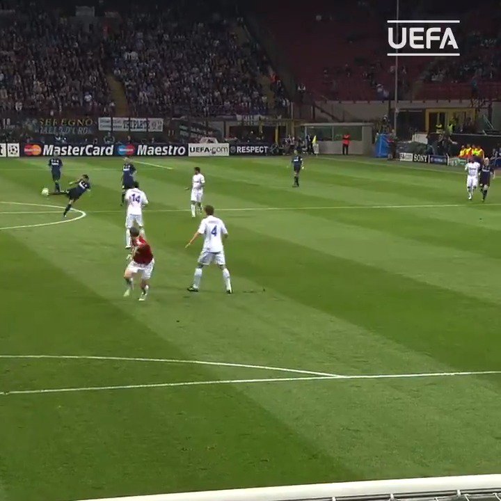 🔙 2011 Dejan Stankovic'in Neuer’i orta sahadan avladığı ana gidiyoruz 🎯🚀