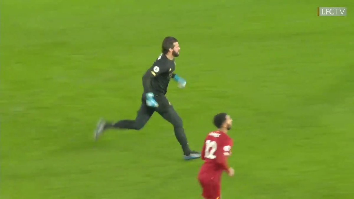 Alisson on Mo Salah: “The connection me and Mo have is from the years we’ve spent together. I know his qualities, he knows my qualities to play the ball behind the line when we have the space to do that.” 😮‍💨