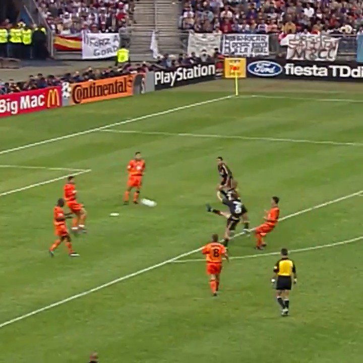 Remember this Steve McManaman goal in the 2000 Champions League Final?