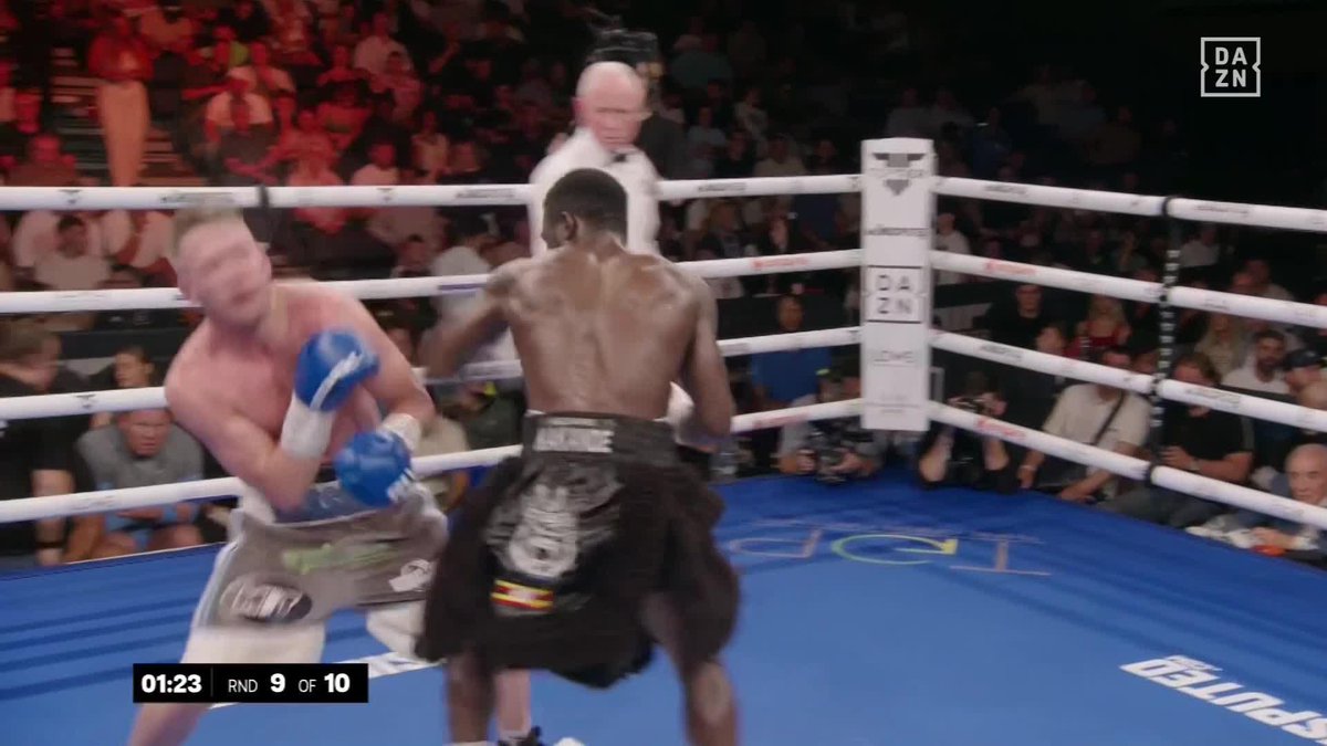 BIG left hand for Muzamiru Kakande to get the TKO in round 9! 😤🔥 #Ambition | Live NOW on DAZN