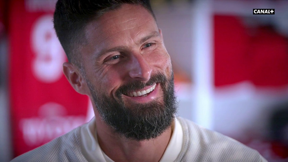 Laurent Koscielny a tenté de faire venir Olivier Giroud au FC Lorient ! 😅🐟 "Un petit projet à Lorient ? Je te mets deux mecs sur les côtés, tu vas te régaler." (CANAL+ Foot)