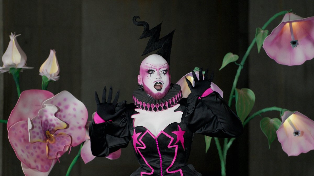 Una muñequita de porcelana ha llegado a #DragRaceEs 🤍 ¡WOW, Denebola Murnau! 🫰🏼 ✨ Directo #MeetTheQueens ▶️