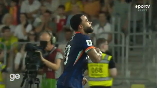 🎯 O segundo gol de Memphis na vitória da Holanda sobre a Lituânia, pelas Eliminatórias!