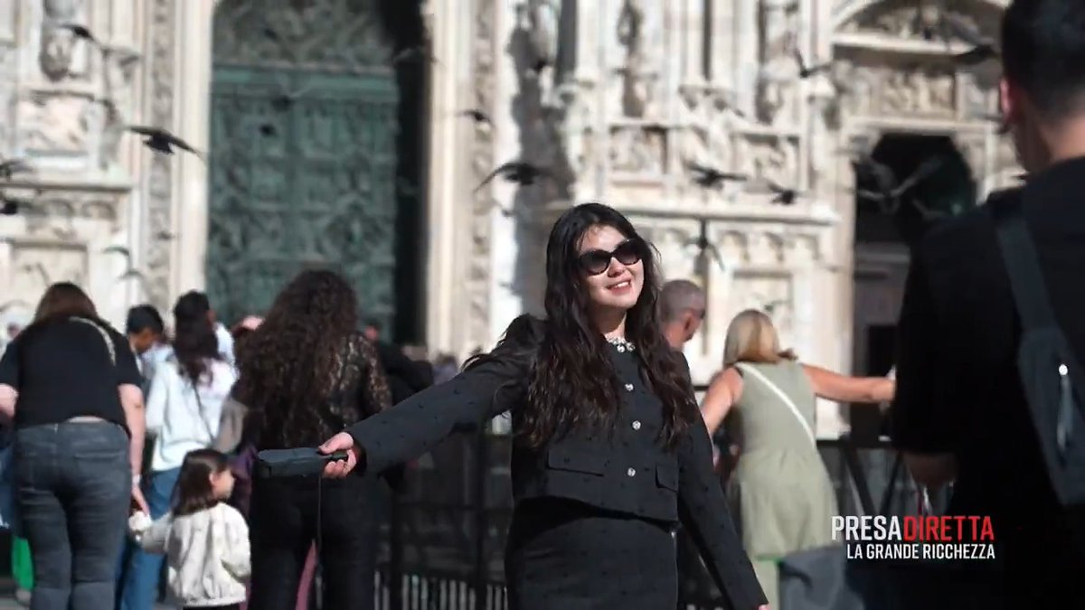 #Milano è ormai la terza città d’Europa per numero di super-ricchi residenti, subito dopo Londra e Parigi. Oltre 115.000 milionari e ben 17 miliardari hanno scelto di trasferirsi in Italia, attratti da un regime fiscale particolarmente vantaggioso. #PresaDiretta