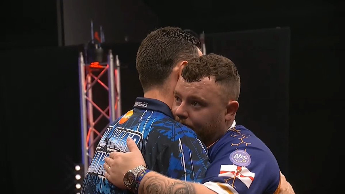 HUMPHRIES WINS IN PRAGUE! 🏆 Luke Humphries completes the Prague hat-trick, as the world number one retains his crown in Prague and beats Josh Rock 8-5 in a brilliant contest! 📺 #ET11