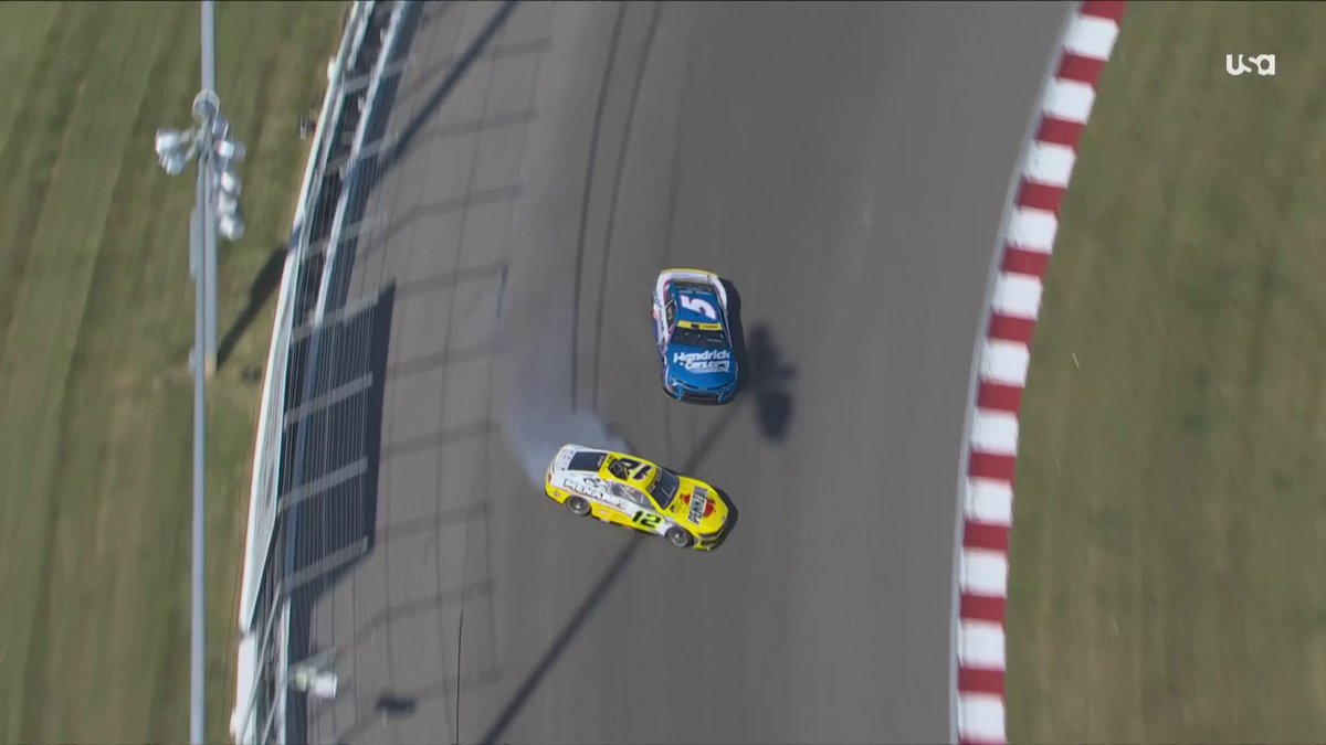 Ryan Blaney spins late in stage two after contact with Kyle Larson! 📺 USA Network