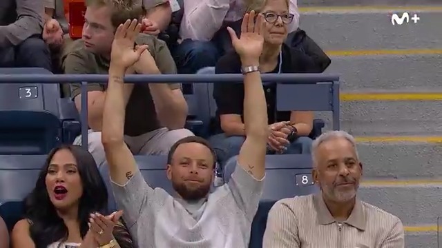 ¿Curry flipando con Alcaraz? Curry flipando con Alcaraz. #USOpen #LaPistaDelTenis