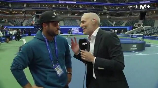 "Carlos tiene una velocidad diferente". ๐๏ธ รlvaro Alcaraz, con รlex Corretja. #USOpen #LaPistaDelTenis