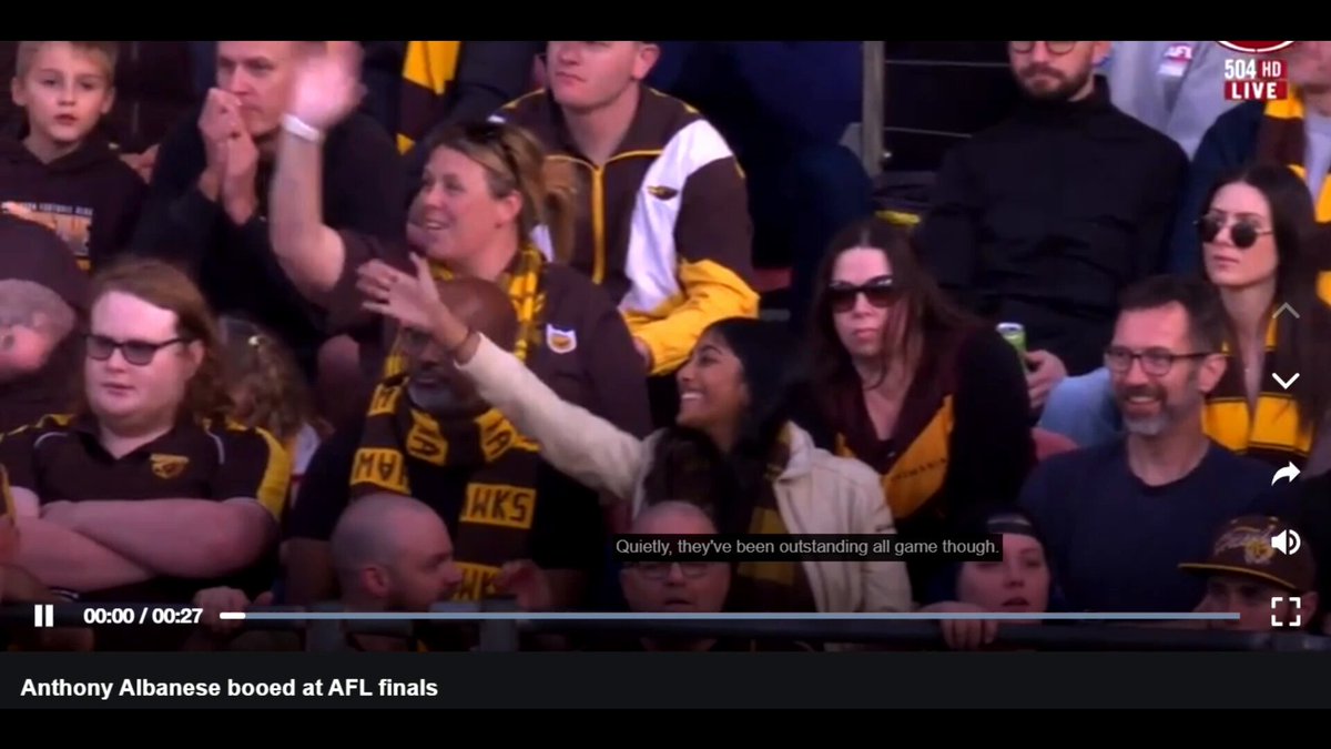 Prime Minister Anthony Albanese booed at the footy on Saturday Night (6/9/25) - Hawks vs. GWS Why did they boo? Was it Albo's support for Israel's genocide? Was it Albo's fake NACC? Was it Albo's persecution of whistleblowers? Or was it Albo's continual lies? #auspol