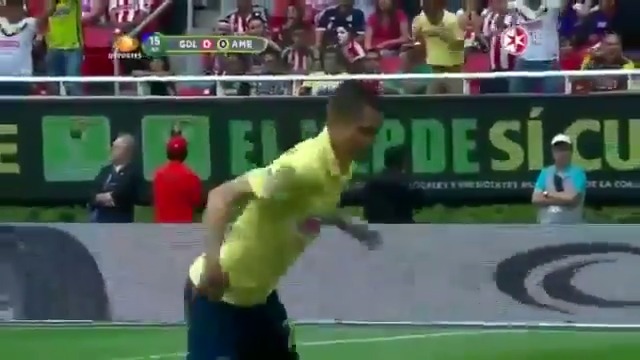 Se viene semana de Clásico Nacional y es un gran momento para recordar este golazo de Paul Aguilar con su bailecito😮💨💛 No hay nada más chingón en la vida que ser del Club América👑🦅