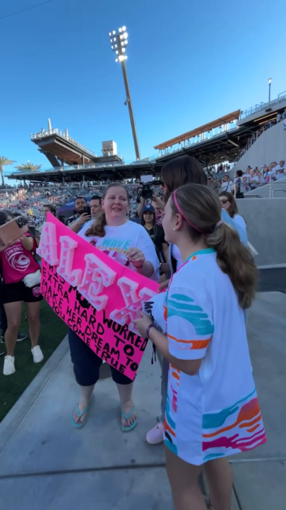 This mom and daughter were so happy to meet Alex Morgan 🥺 Her jersey will be retired by the San Diego Wave FC after the game now on ESPN and the ESPN App ✨
