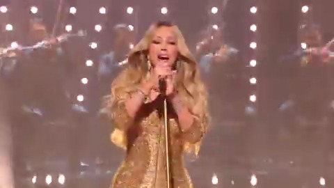 Video Vanguard Recipent Mariah Carey performing a medley at the 2025 VMAs 🦋 Mariah Carey