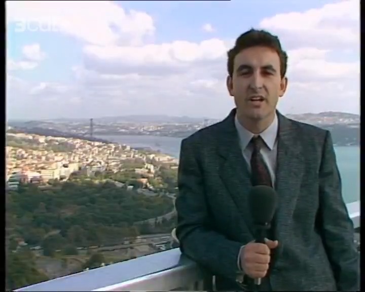El company Ramon Farré es jubila després de molts anys a TV3. La seva primera crònica és del 1986, quan va cobrir el Congrés Internacional de Loteria a Istambul. Molta sort, Ramon!