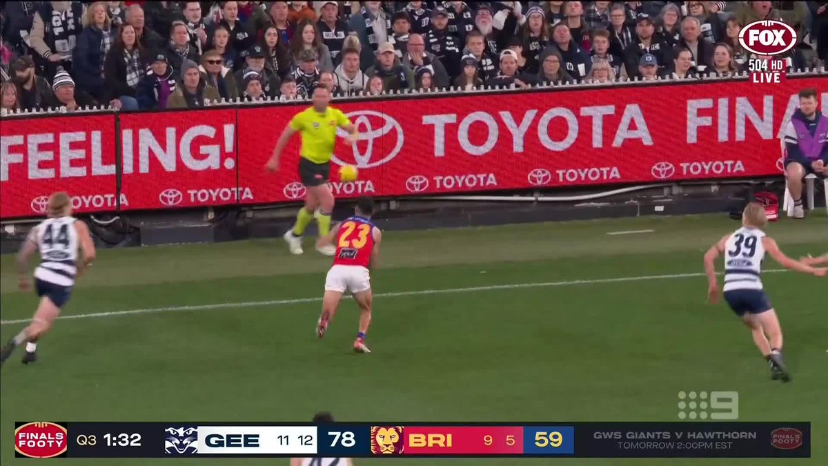"This vision is damning of Charlie Cameron." Would a role change into the midfield help get the two-time All-Australian back in form? #9FootyClassified | Watch on Nine & 9Now 🖥️