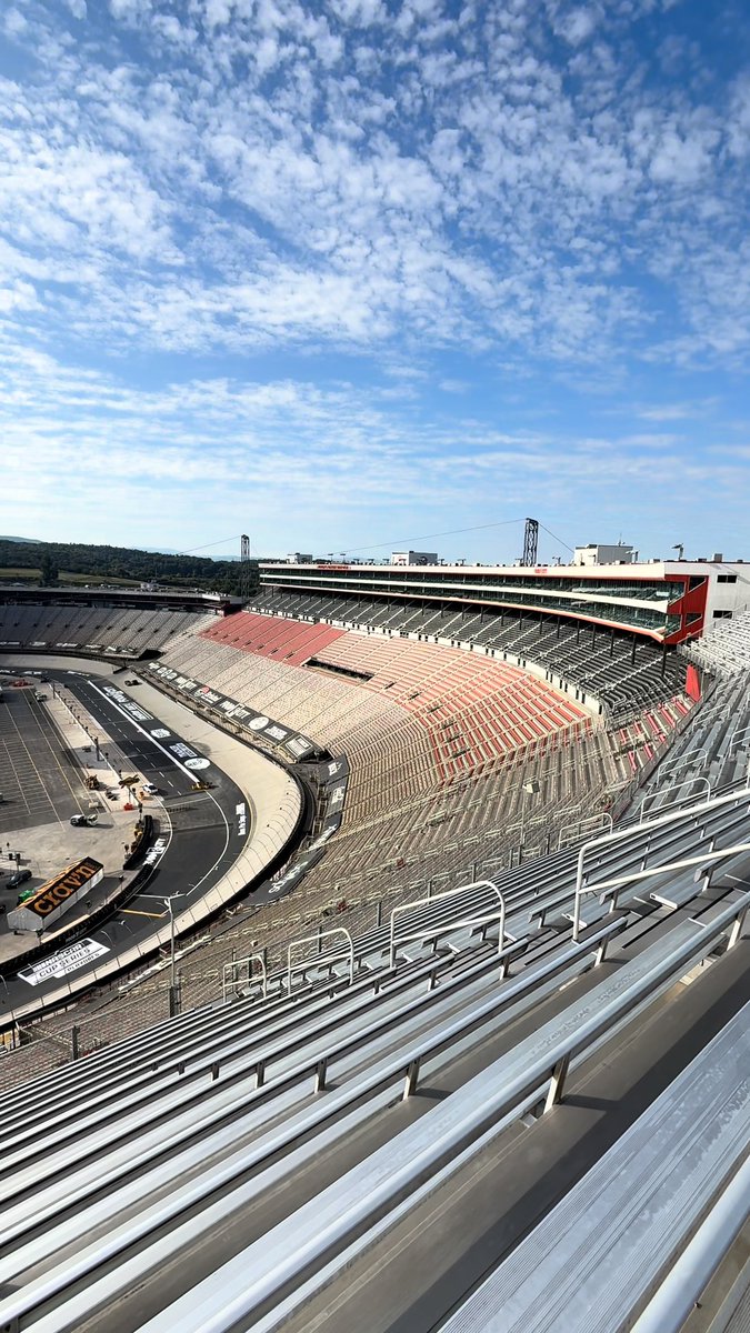 Rise and shine, Bristol—it's race week!☀️