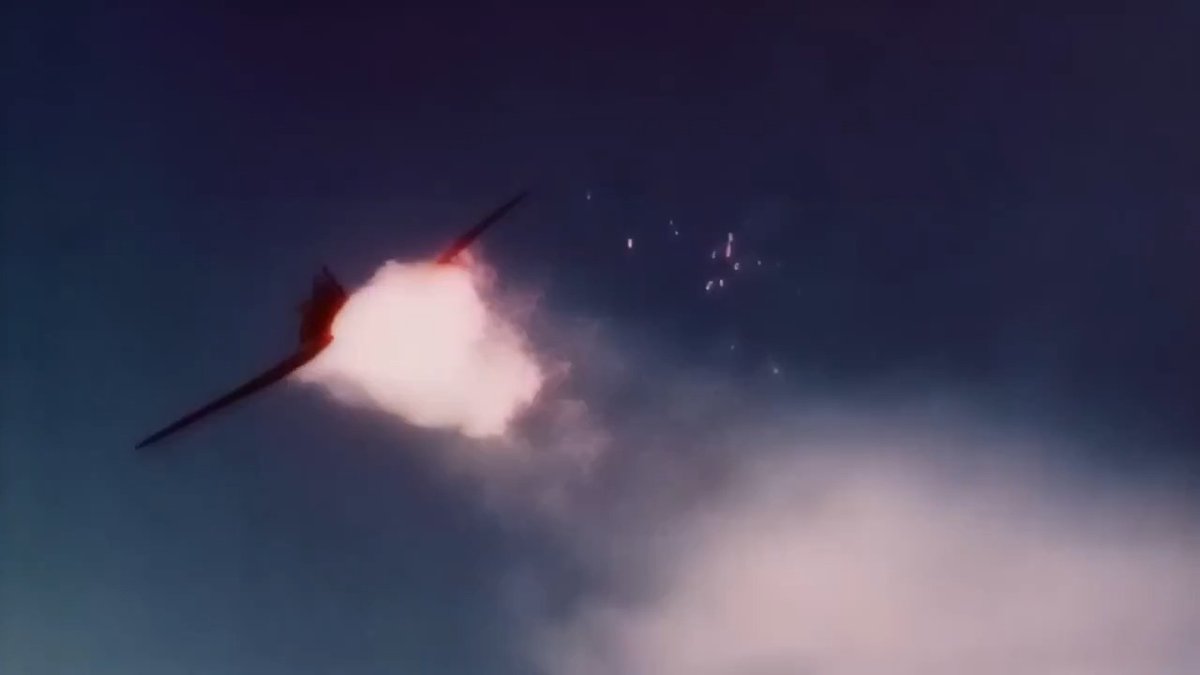 I think the Navy needs more credit for enduring Kamikaze attacks - pure chaos. Like where do you run? This footage is dated 1943 but tail markings indicate USS Yorktown so I wouldn't think she was in the thick of it until late '44 or '45. Ship guns pushed this one off course.🫡