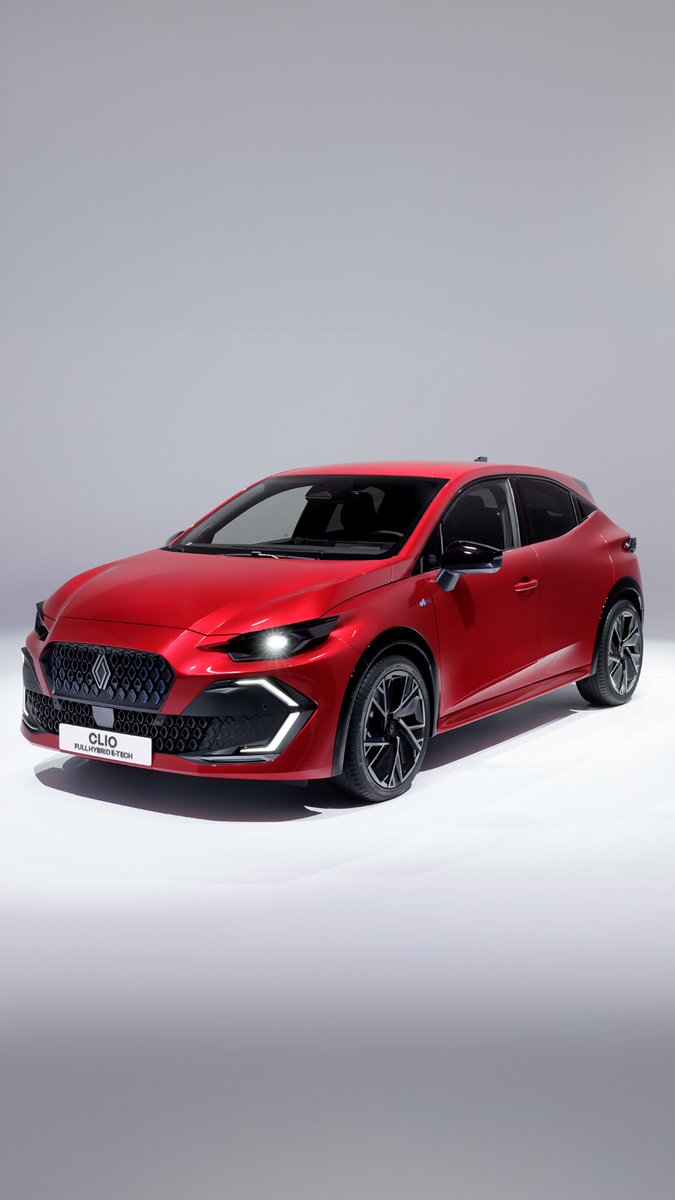 Meet the new Renault Clio! The Clio has had a full redesign both inside and out! But what are your thoughts on the all-new look? ๐ Drop a rating out of 10 in the comments!