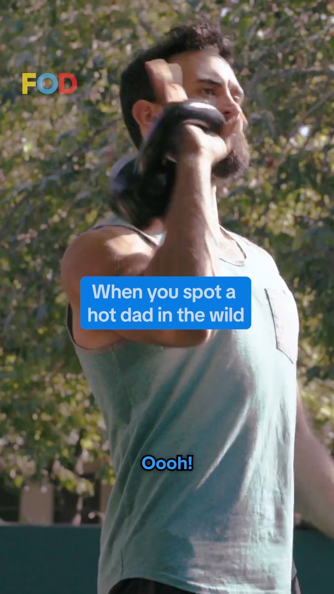 How it feels to see a hot dad in the wild