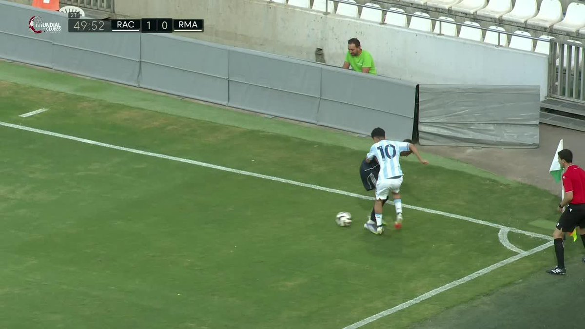 Erik Florentín, el 10 de Racing. Pisada y caño ante Real Madrid. 😮‍💨🇦🇷
