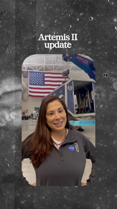 “Reid’s a tiny bit upside down this week” 🤸 Landing and Recovery director Liliana Villarreal replaced @Astro_Reid for this Artemis II weekly update! The entire crew was busy learning emergency procedures like “dunker training," to practice exiting a Navy helicopter in water.