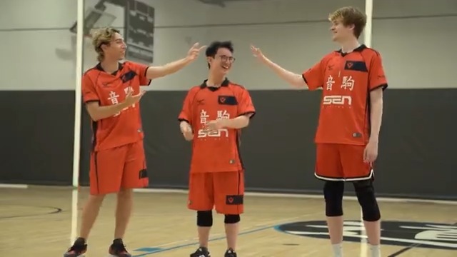 other Champs teams: "what comps should we run? when's next scrim?" us: "DO YOU GOON??" 🫵