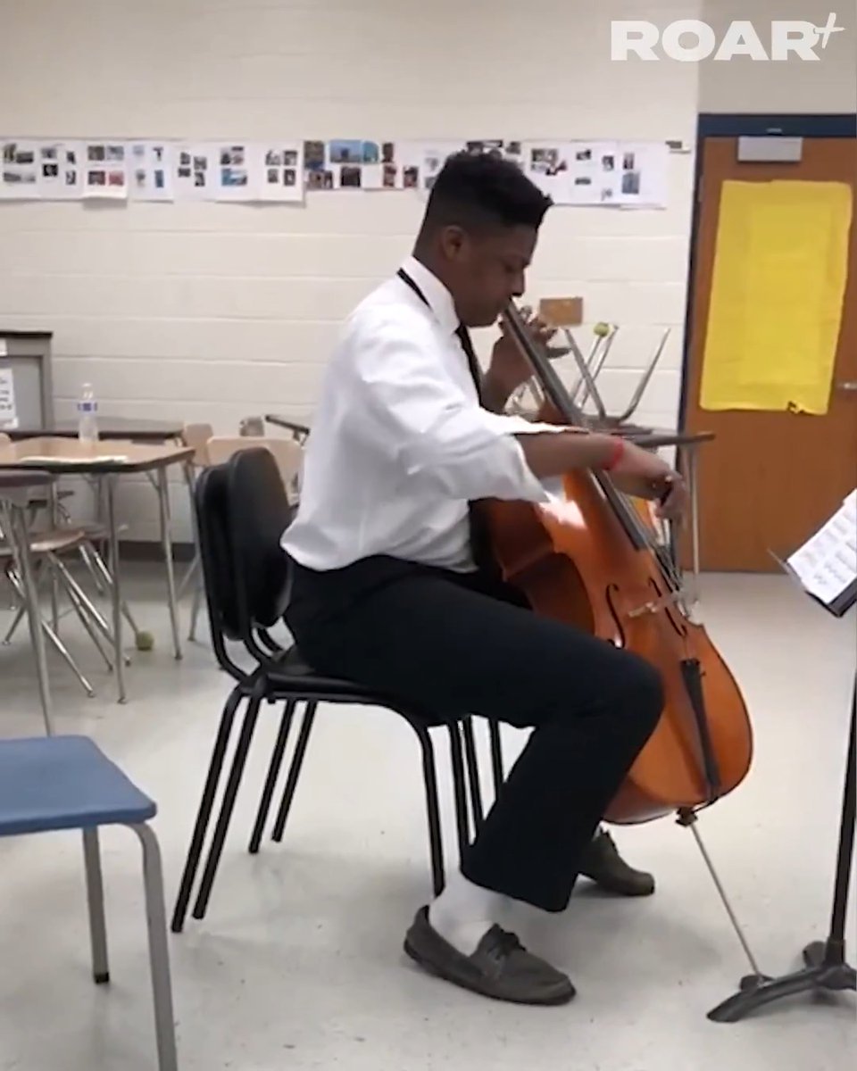 From sheet music to special teams &amp; everything in-between. 🎻 Watch our full feature with Gabe Nwosu, exclusively on ROAR+. 🔗