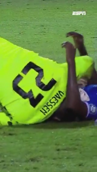 Suriname pakt volle buit in WK-kwalificatie, hachelijk moment voor Etienne Vaessen🧐