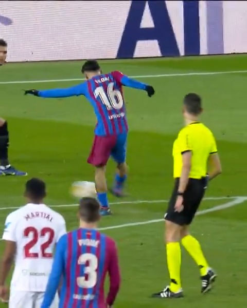 🔥⚡ Pedri González está acostumbrado a marcar GOLAZOS. #LALIGAEASPORTS | #LALIGAHighlights